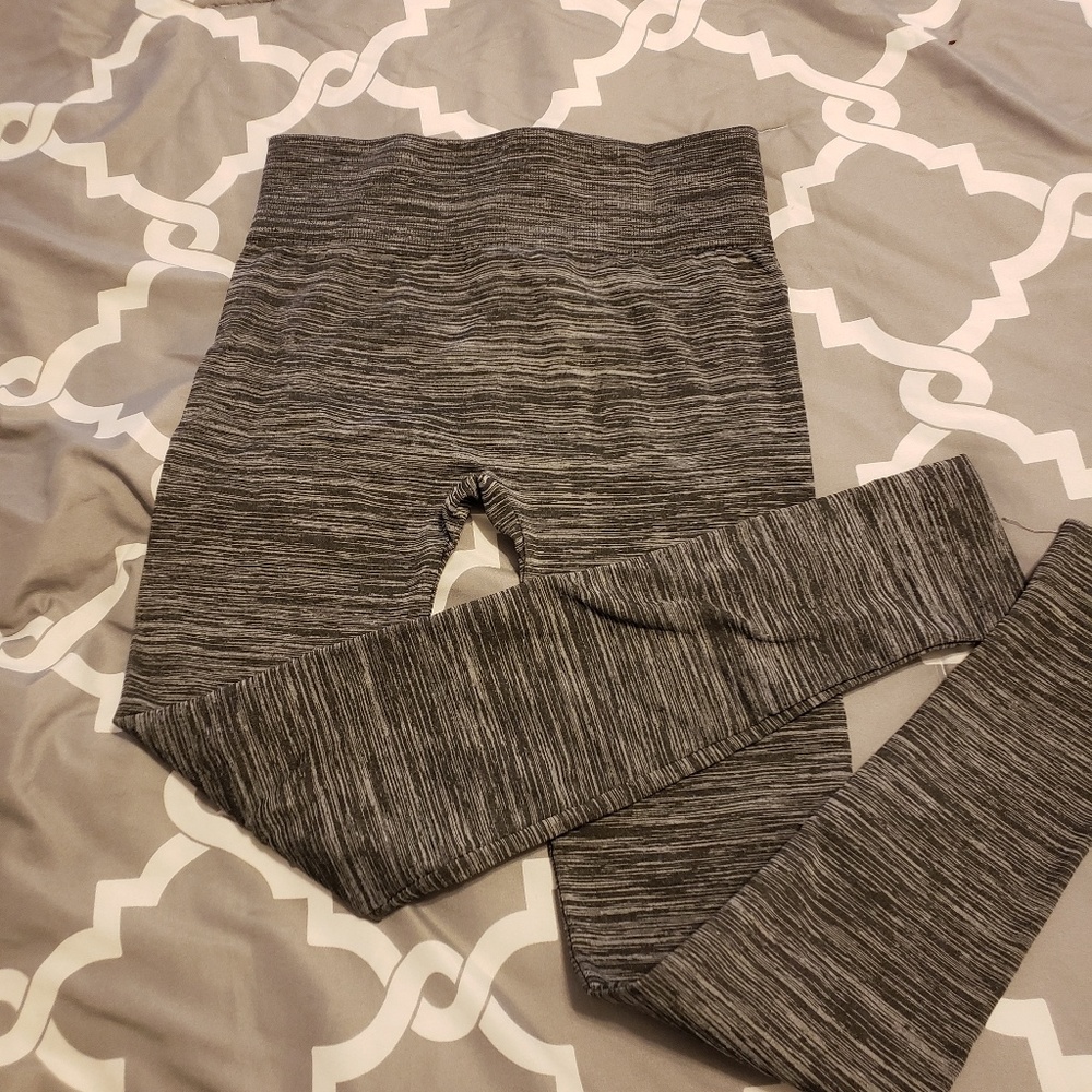 Fleece leggings 🔥MAKE ME AN OFFER🔥